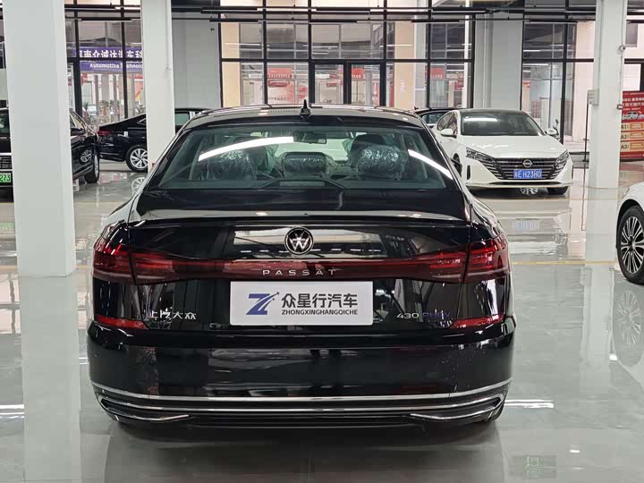 Volkswagen Passat Hybrid, 2025 — фото 4 из 9