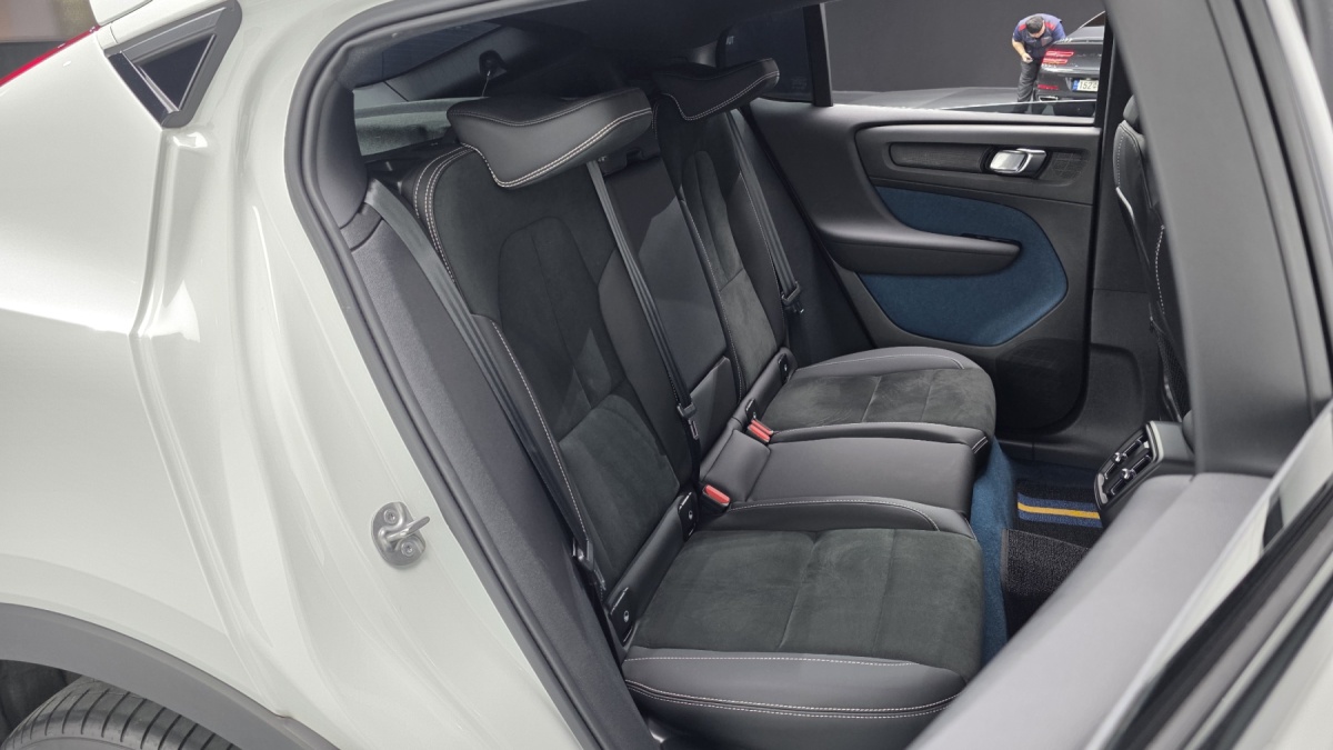 Volvo C40, 2022 — фото 10 из 12
