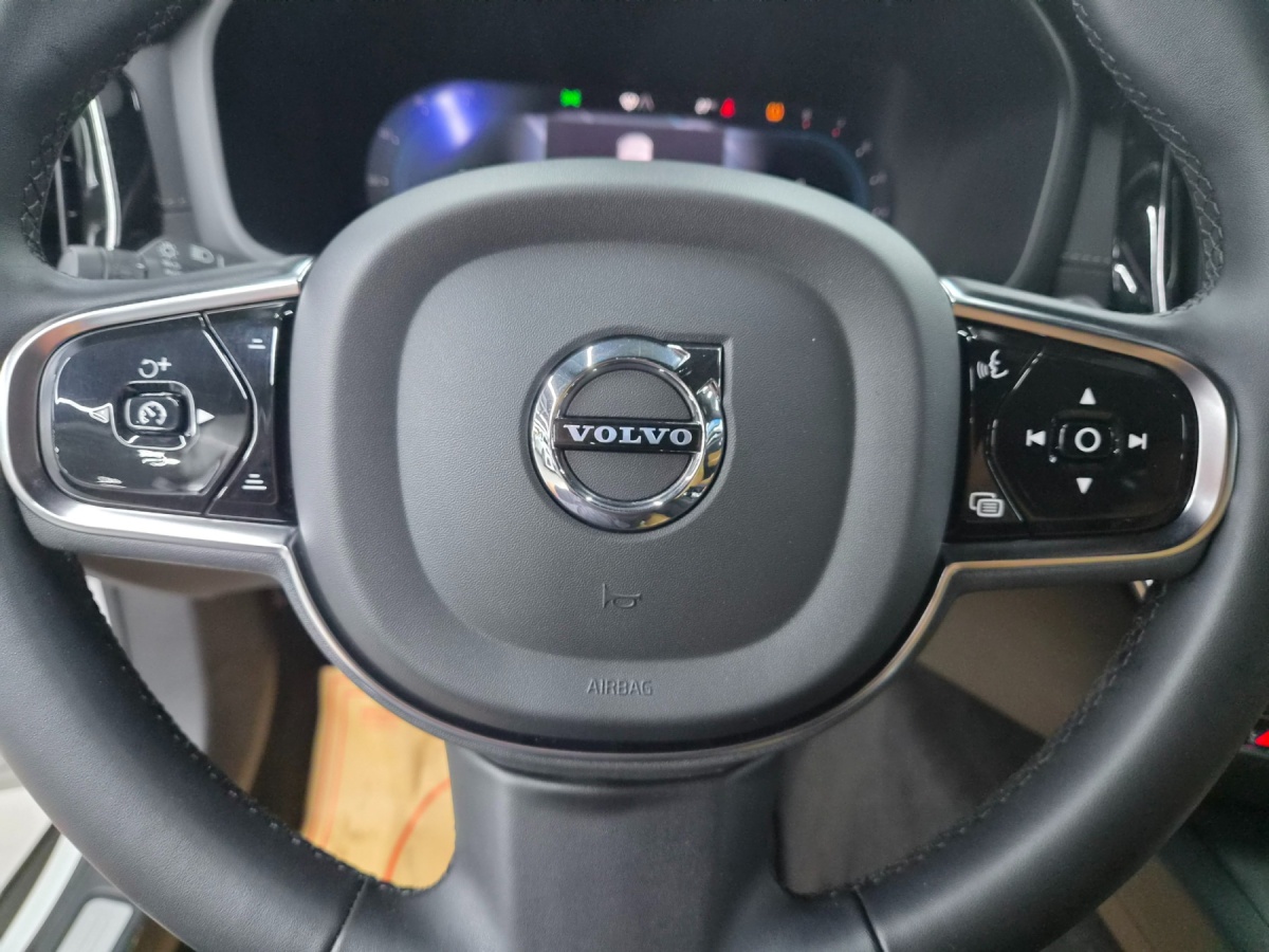 Volvo V60, 2022 — фото 12 из 12