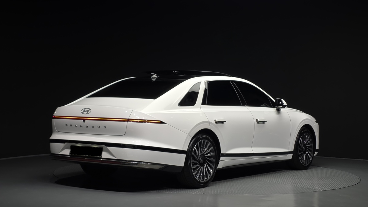 Hyundai Grandeur, 2022 — фото 2 из 12