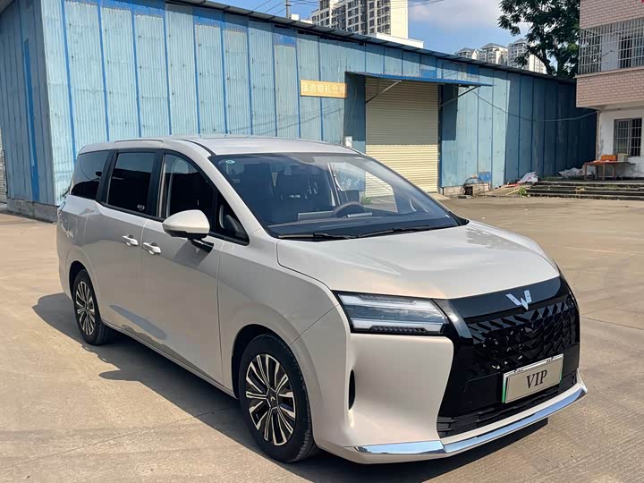 Wuling Starlight 730 Hybrid/EV, 2025 — фото 3 из 9