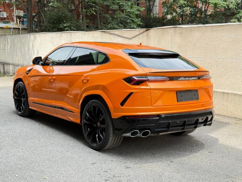 Lamborghini Urus, 2022 — фото 5 из 12