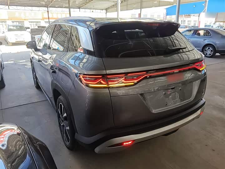 BYD Song L DM-i Hybrid, 2024 — фото 5 из 9
