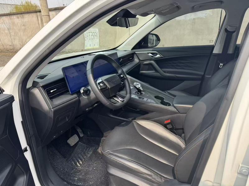 Roewe RX5, 2022 — фото 8 из 10