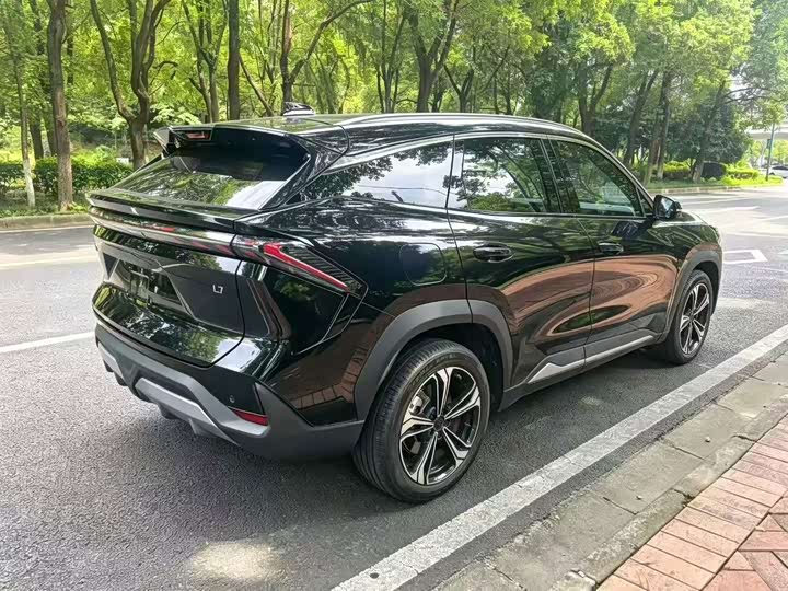 Geely Galaxy L7, 2024 — фото 7 из 9
