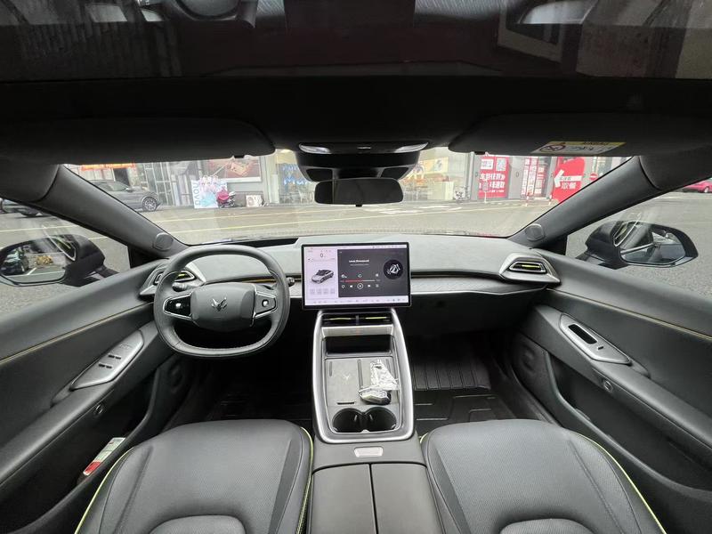 BAIC Arcfox Alpha S5, 2026 — фото 6 из 9