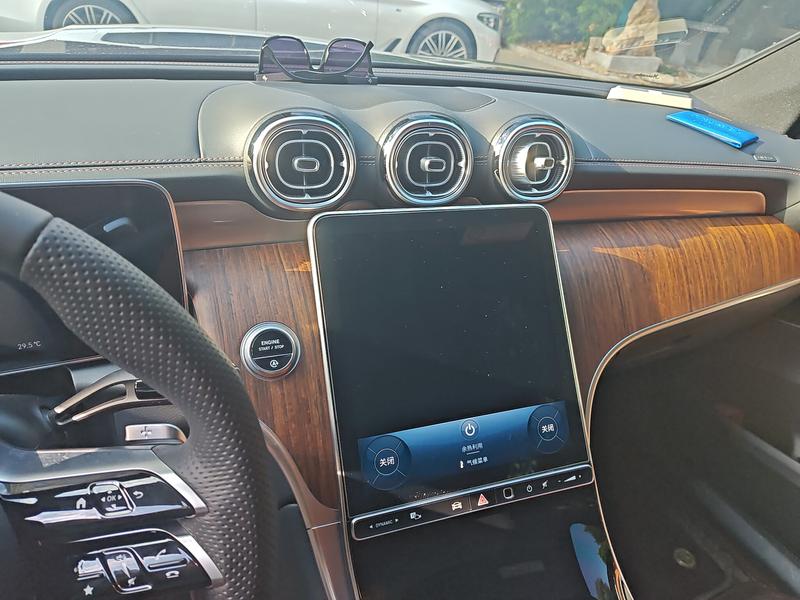 Mercedes-Benz GLC-Class, 2025 — фото 11 из 12