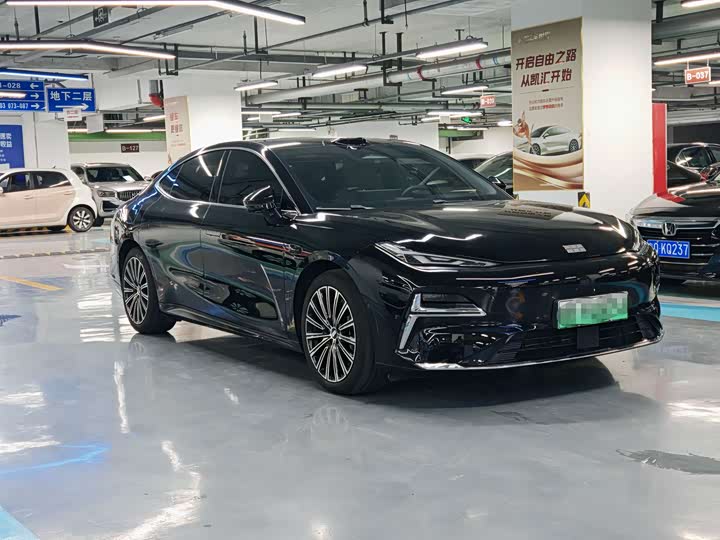 Geely Galaxy Starshine 8 EM-i, 2025 — фото 3 из 9