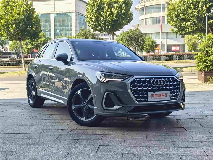 Audi Q3, 2023 — фото 3 из 9