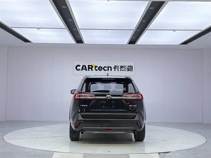 Toyota Wildlander, 2022 — фото 4 из 9