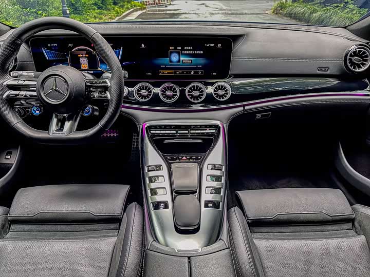 Mercedes-Benz AMG GT, 2023 — фото 8 из 9