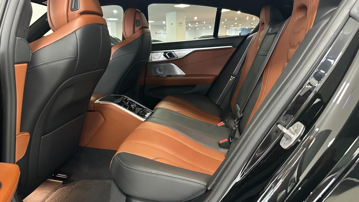 BMW 8 Series, 2024 — фото 10 из 12