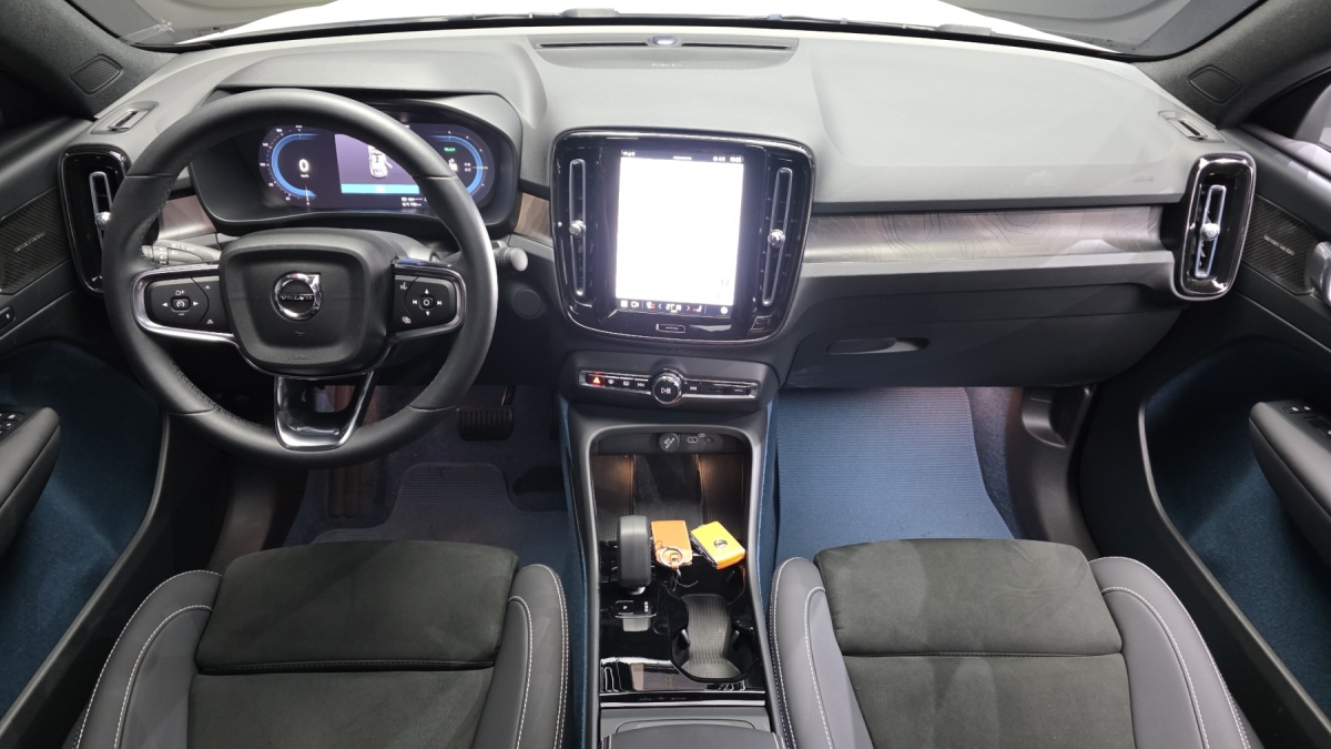 Volvo C40, 2023 — фото 6 из 12
