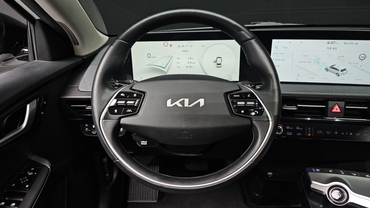 Kia EV6, 2022 — фото 12 из 12