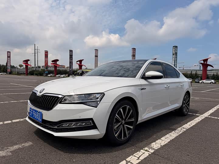 Skoda Superb, 2023 — купить в Санкт-Петербурге под ключ