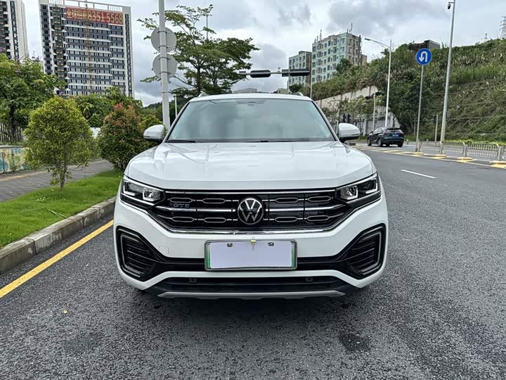 Volkswagen Tayron GTE Hybrid, 2022 — фото 2 из 9