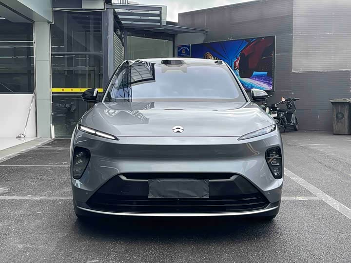 Nio ES8, 2024 — фото 3 из 9