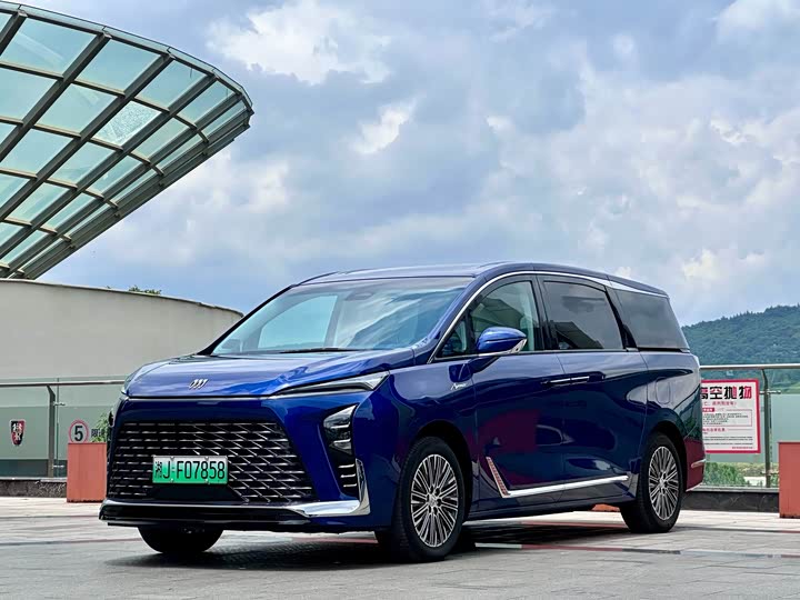 Buick GL8 Hybrid, 2024 — купить в Орле под ключ