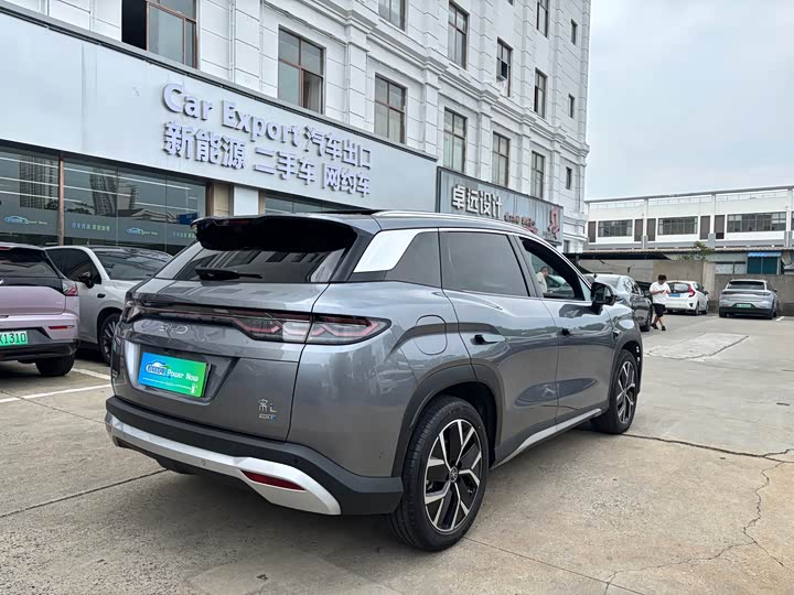 BYD Song L DM-i Hybrid, 2024 — фото 5 из 9