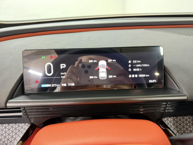 Toyota bZ3X, 2025 — фото 8 из 12