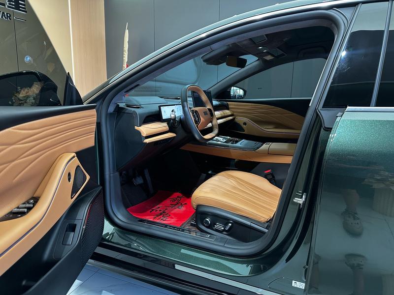 Geely Galaxy Starshine 8 EM-i, 2025 — фото 9 из 12