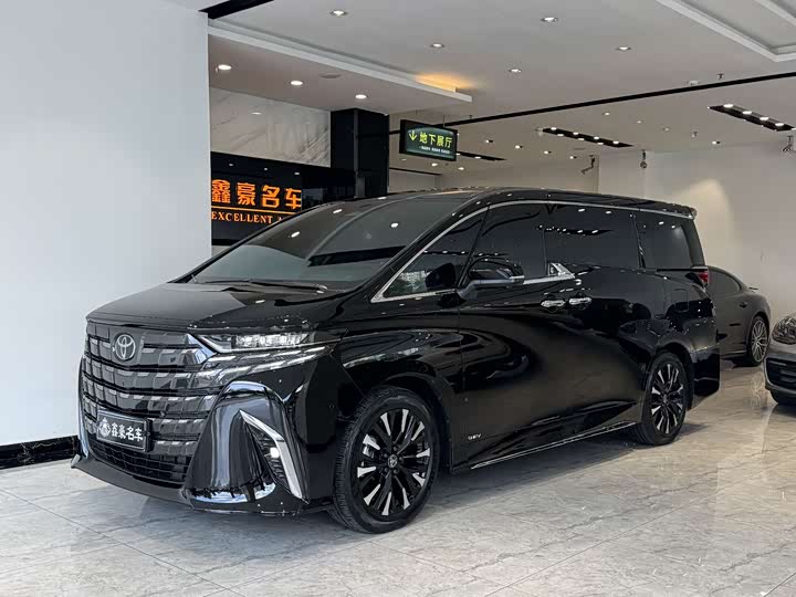 Toyota Alphard, 2024 — купить в Казани под ключ