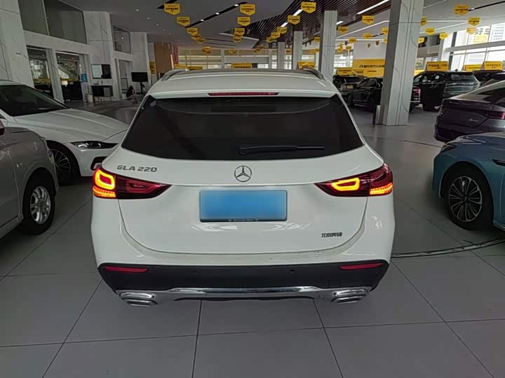 Mercedes-Benz GLA-Class, 2024 — фото 6 из 9