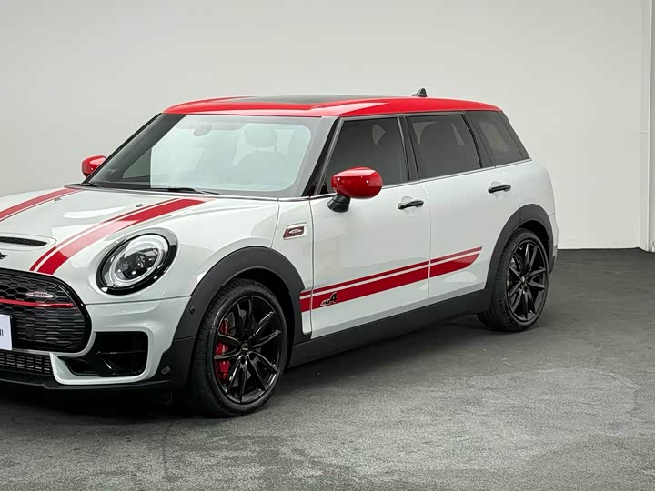 Mini Clubman JCW, 2022 — фото 6 из 9