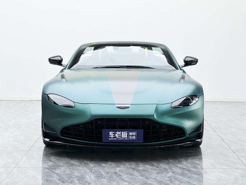 Aston Martin V8 Vantage, 2021 — фото 2 из 9