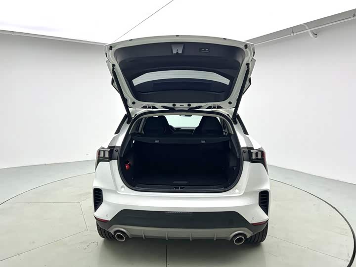 Lynk & Co 06 EM-P Hybrid, 2022 — фото 4 из 9