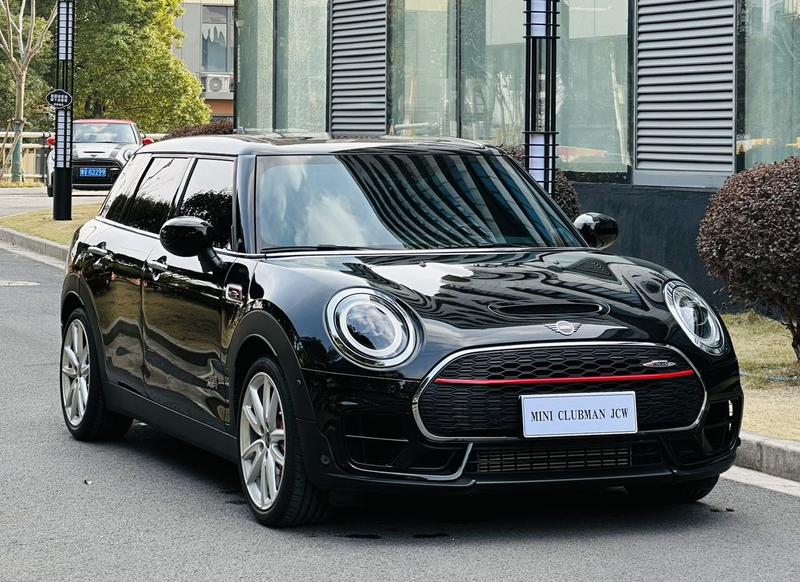 Mini Clubman JCW, 2022 — фото 3 из 9