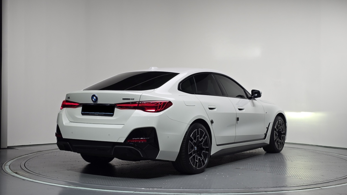 BMW i4, 2025 — фото 2 из 12