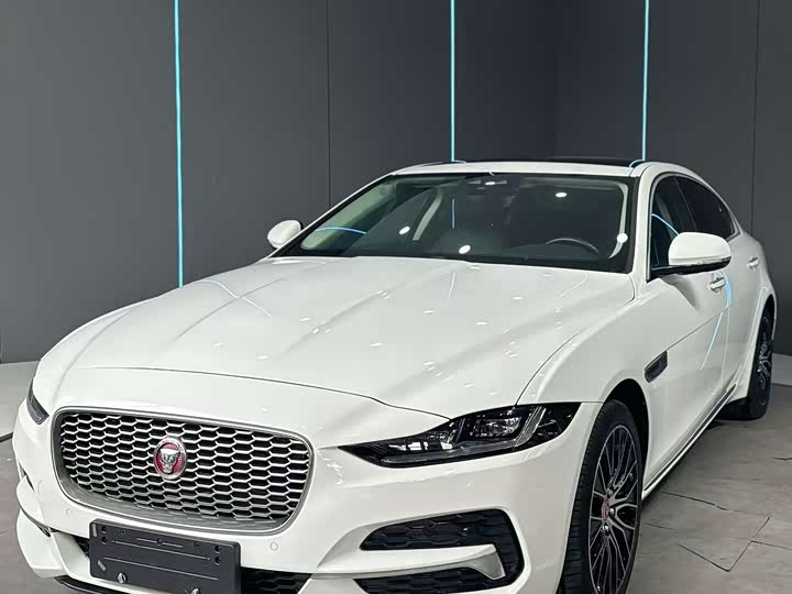 Jaguar XE L, 2021 — купить в Орле под ключ