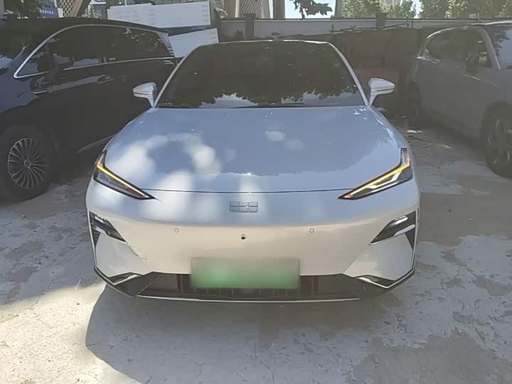Geely Galaxy E8, 2024 — фото 3 из 9
