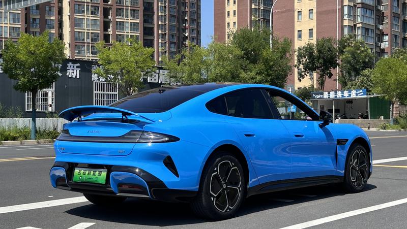 Xiaomi SU7, 2026 — фото 7 из 12
