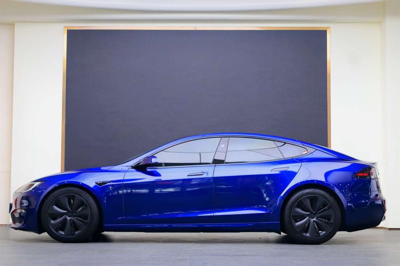 Tesla Model S, 2023 — фото 4 из 12
