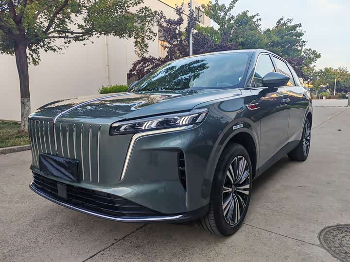 Hongqi HS6 Hybrid, 2025 — купить в Самаре под ключ