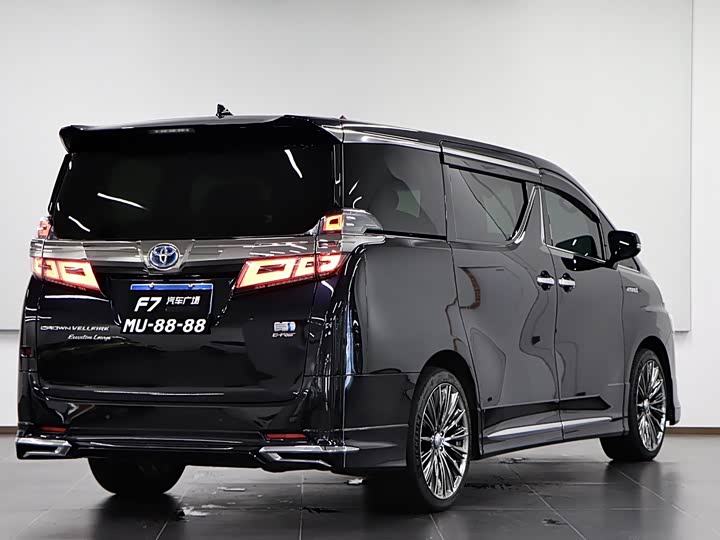 Toyota Vellfire, 2021 — фото 6 из 9