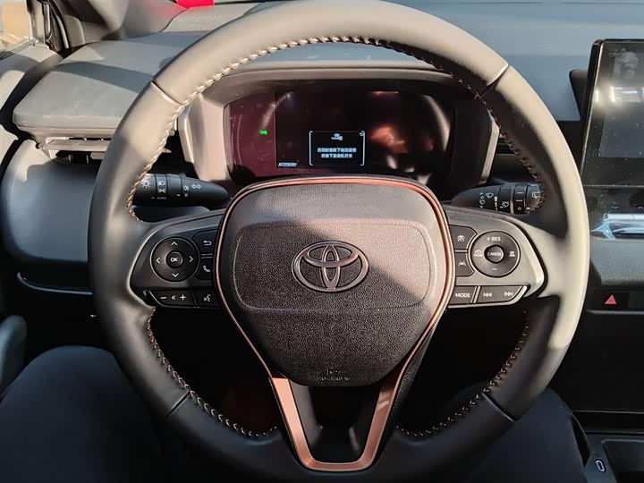 Toyota Frontlander, 2025 — фото 8 из 9