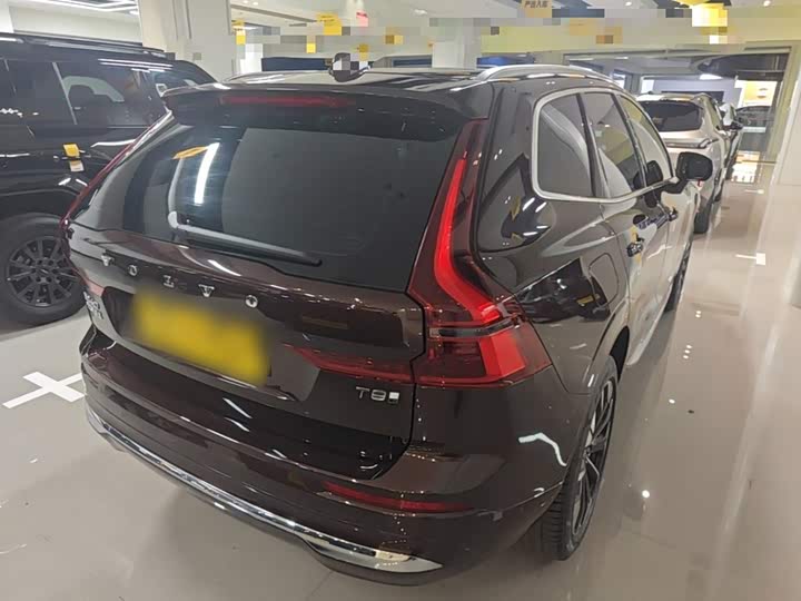 Volvo XC60 Hybrid, 2025 — фото 7 из 9