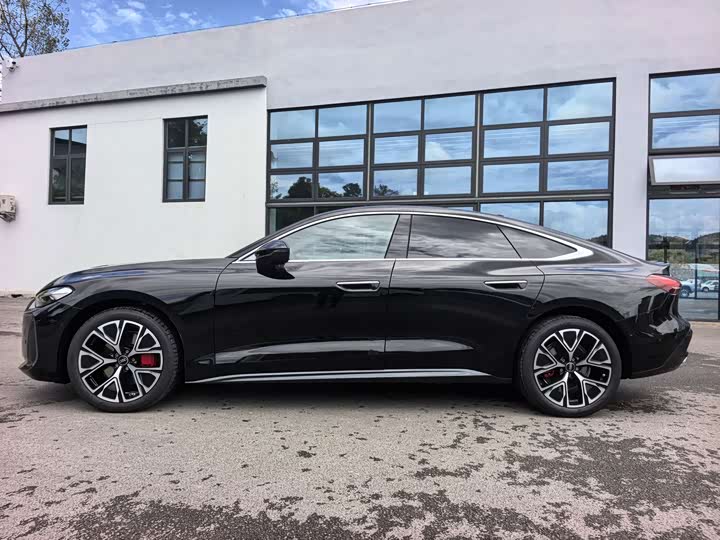 Audi A5L Sportback, 2026 — фото 4 из 9