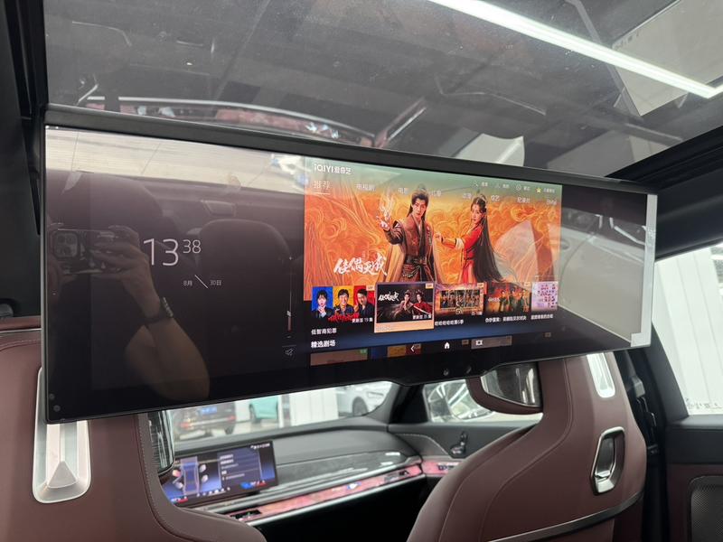 BMW i7, 2025 — фото 6 из 12