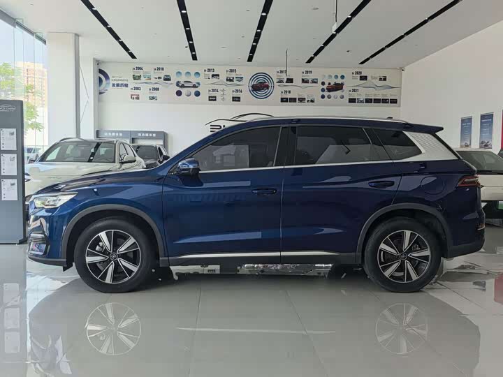 BYD Song Pro Hybrid, 2022 — фото 8 из 9