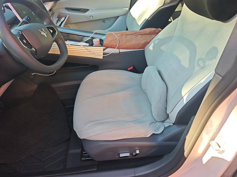 BAIC Arcfox Alpha S5, 2025 — фото 10 из 12