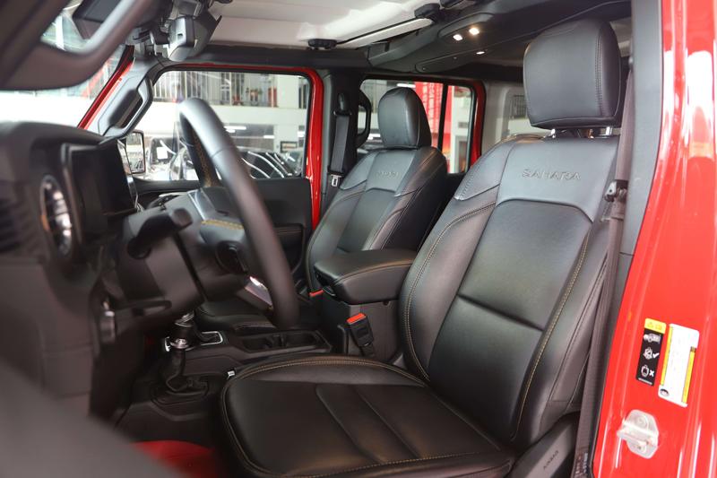 Jeep Wrangler, 2023 — фото 11 из 12