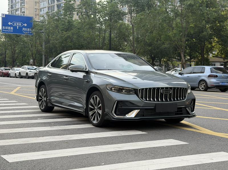 Geely Preface, 2025 — фото 3 из 11