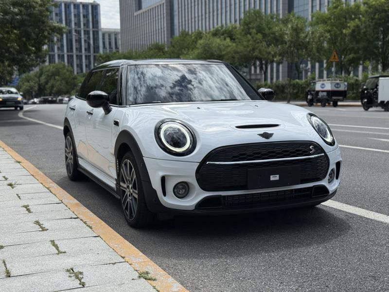 Mini Clubman, 2024 — фото 3 из 12