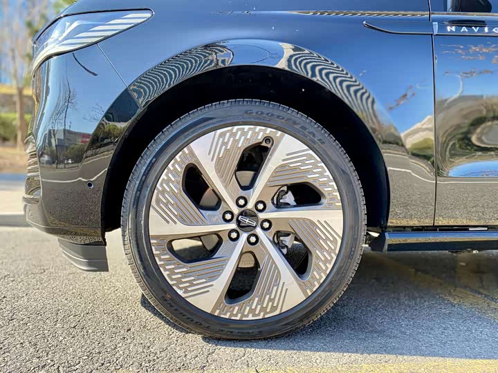 Lincoln Navigator, 2025 — фото 6 из 9