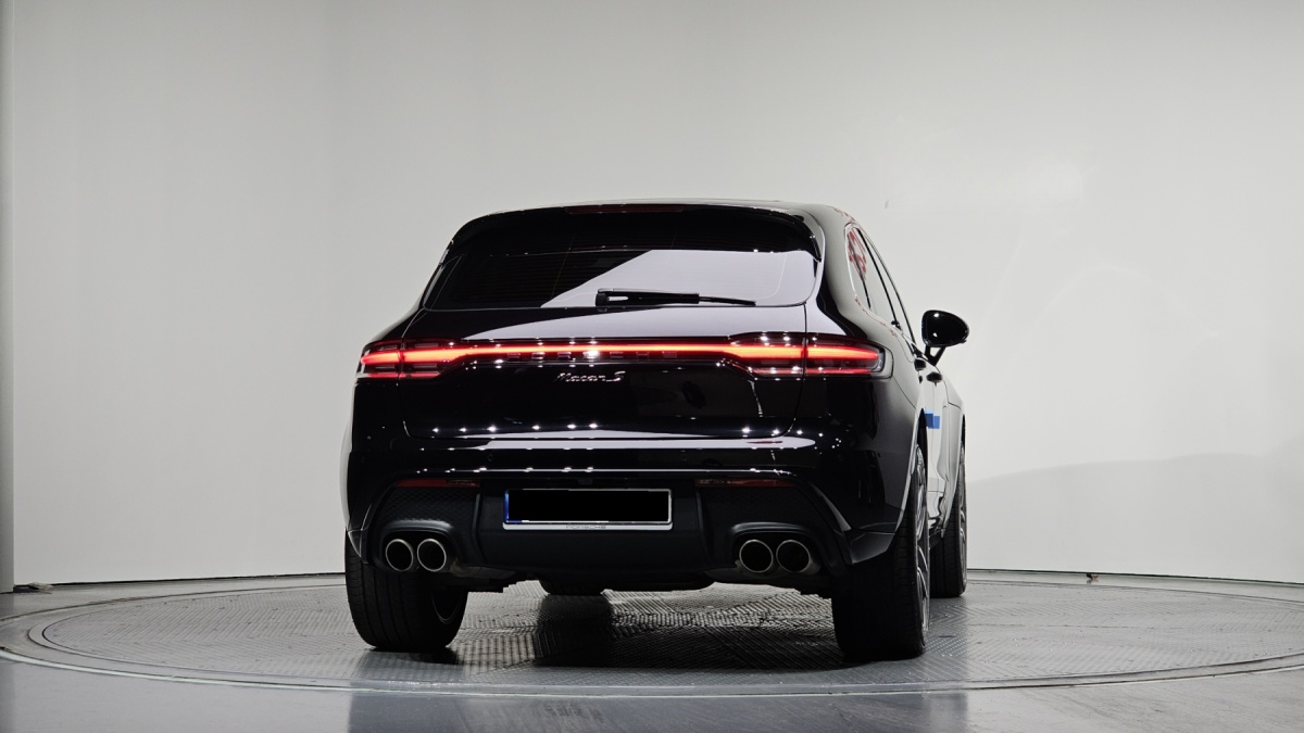 Porsche Macan, 2023 — фото 4 из 12