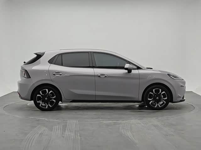 MG Motor 4 EV, 2025 — фото 4 из 9